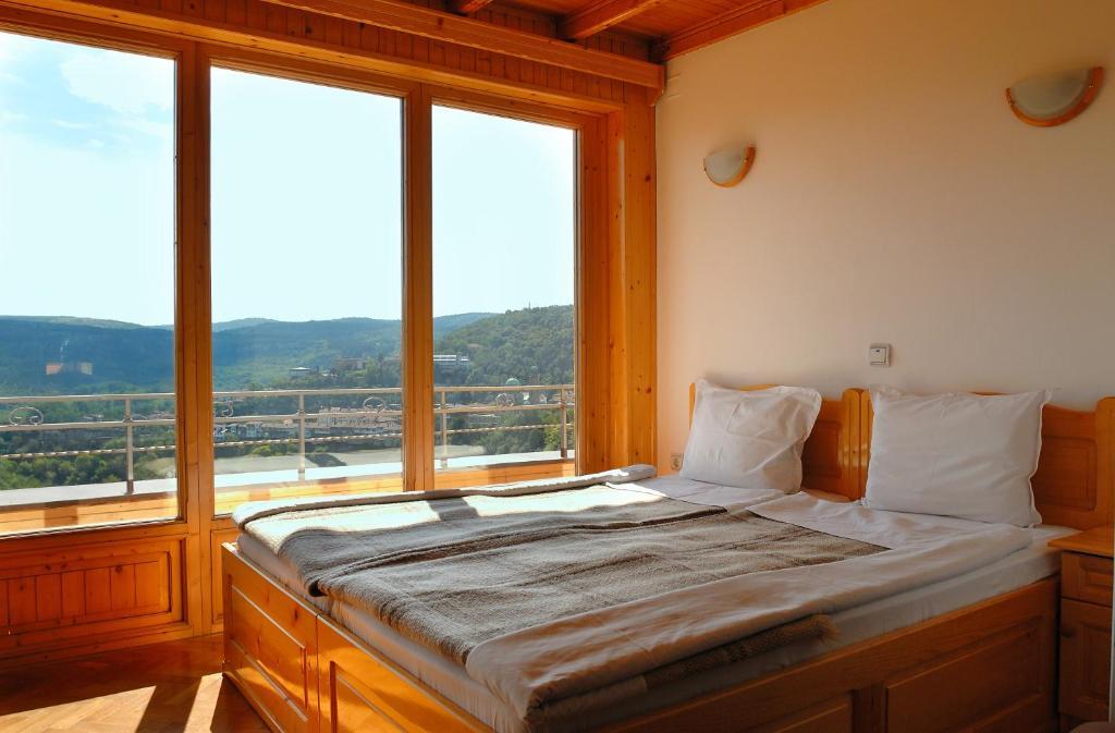 Hotel Comfort Veliko Tarnovo Kültér fotó