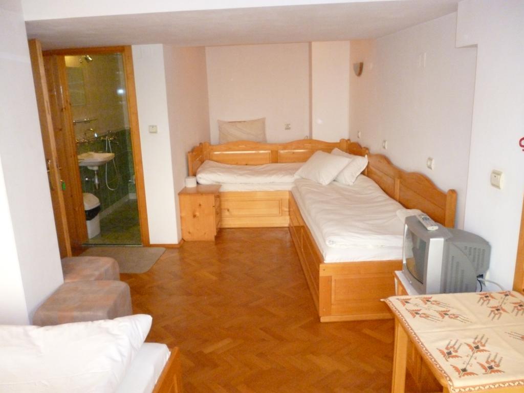 Hotel Comfort Veliko Tarnovo Szoba fotó